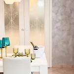 Apartman Lady Teresa 2.0 By Ca-sa Check *