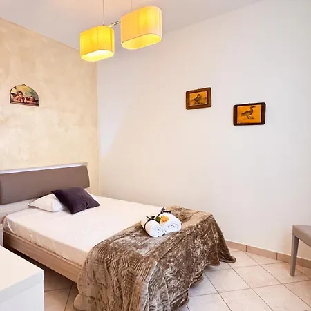 Lady Teresa 2-0 By Ca-sa Check